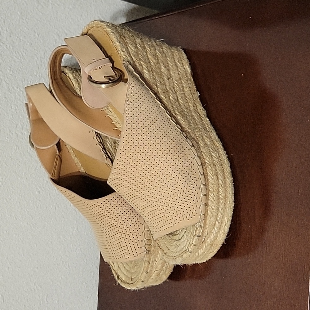 Wedge sandals